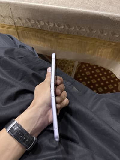 Samsung Mobile Z Flip 3