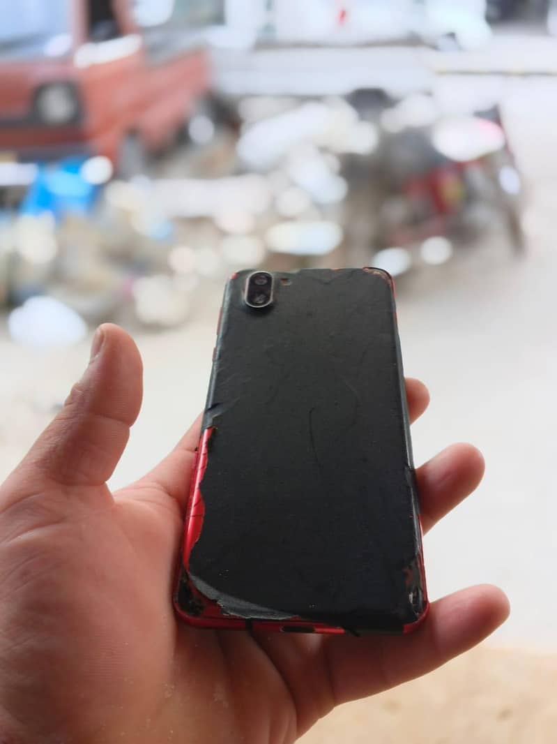 Sharp Aquos R3 0