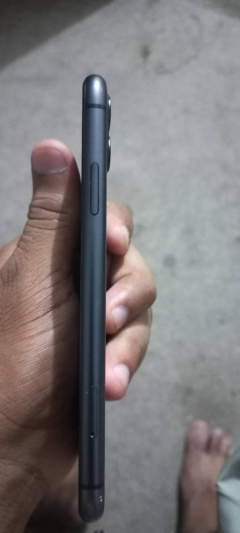 Apple iPhone 11 3