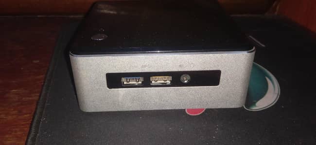 intel NUC mini pc
