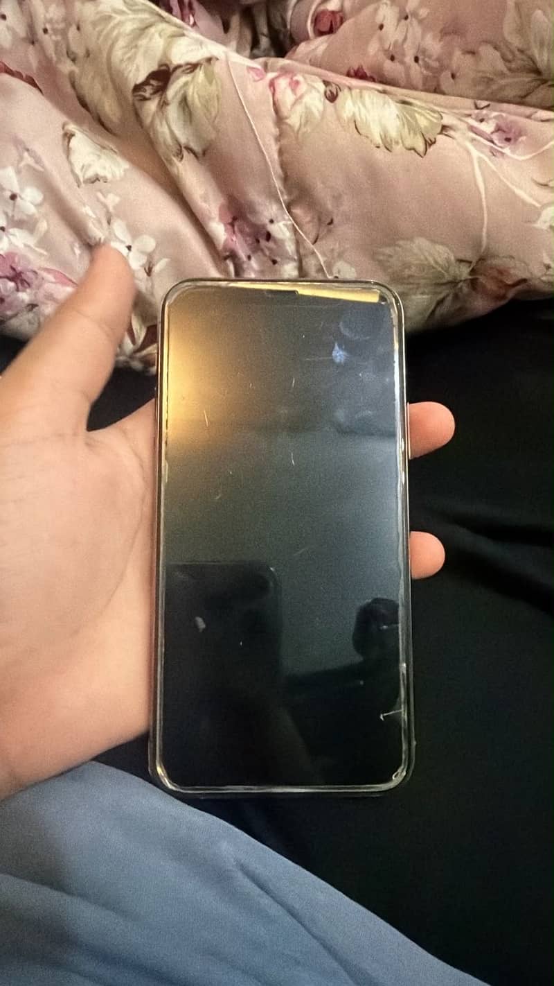 Apple iPhone 11 Pro 0