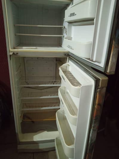 2 door dawlence fridge