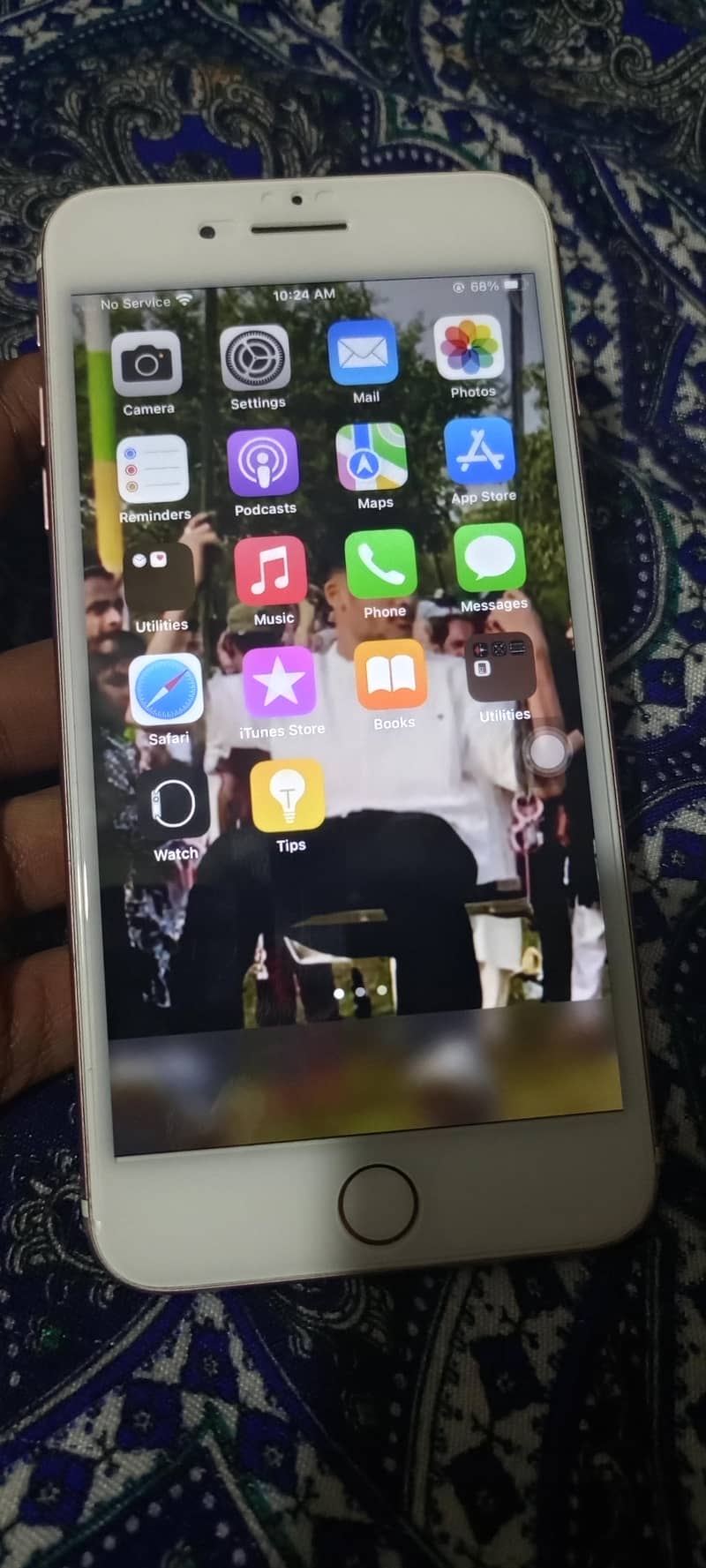 Apple iPhone 7 Plus 1