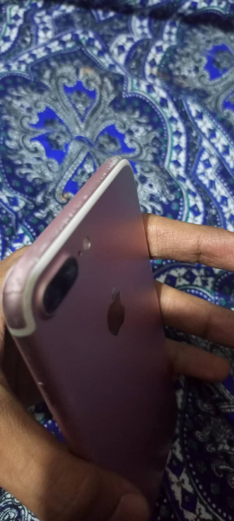 Apple iPhone 7 Plus 3