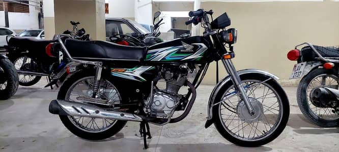 Honda CG 125 Black 2023