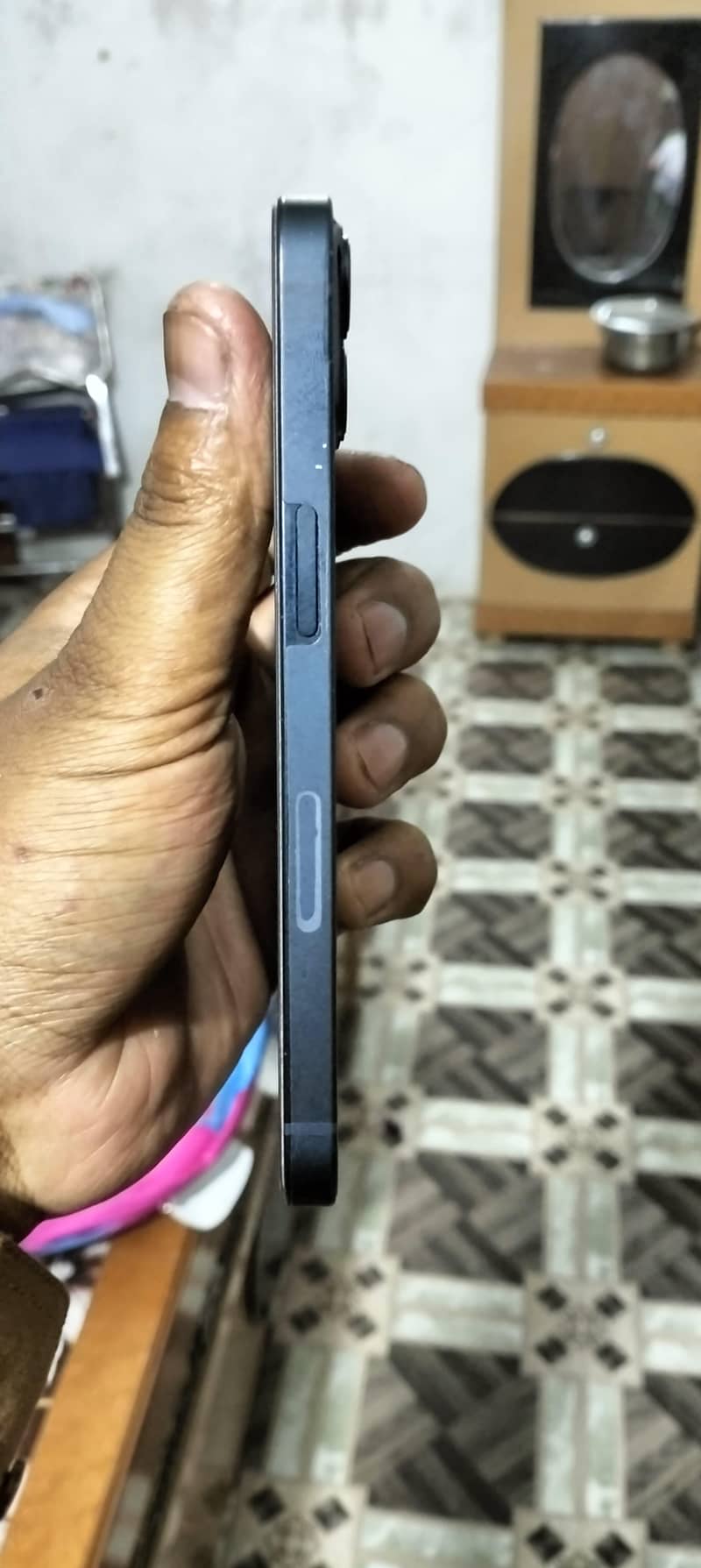 Apple iPhone 13 2