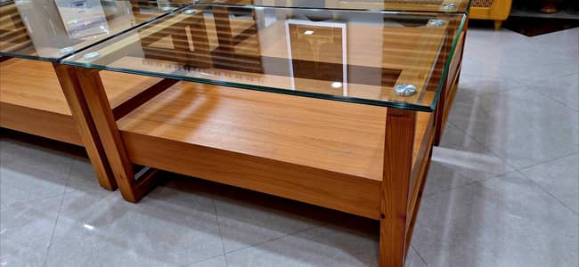 best condition mirror plus wooden table