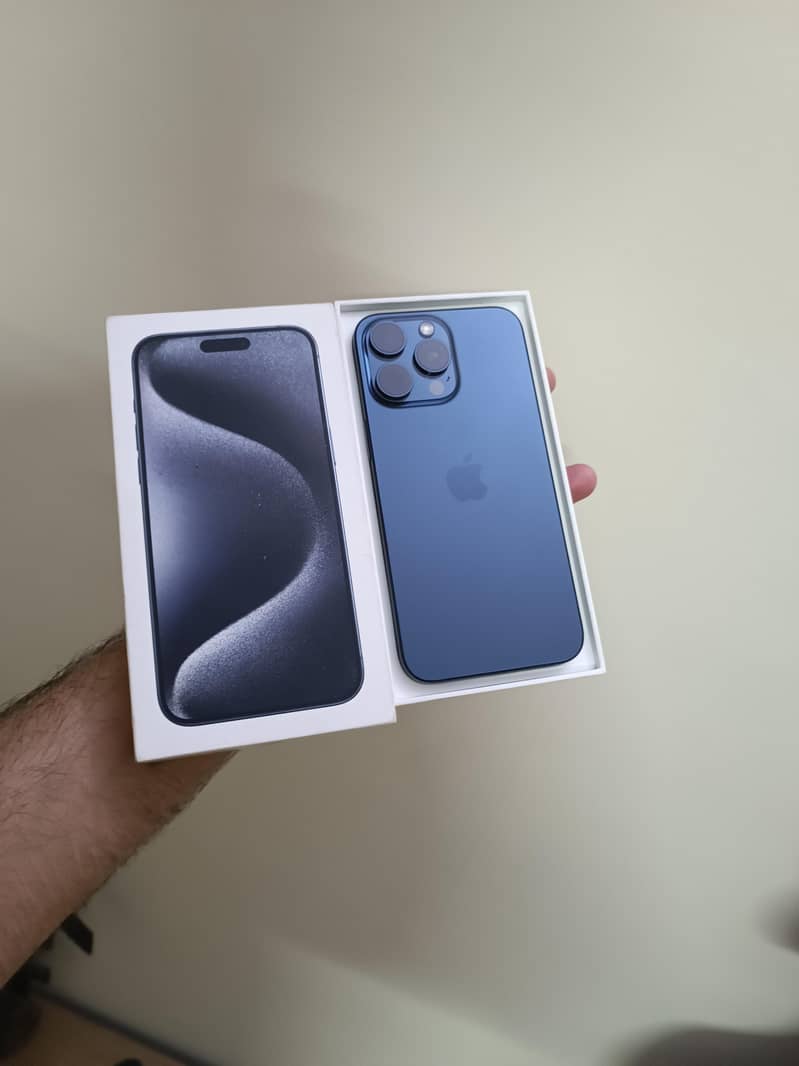 iPhone 15 Pro Max 0