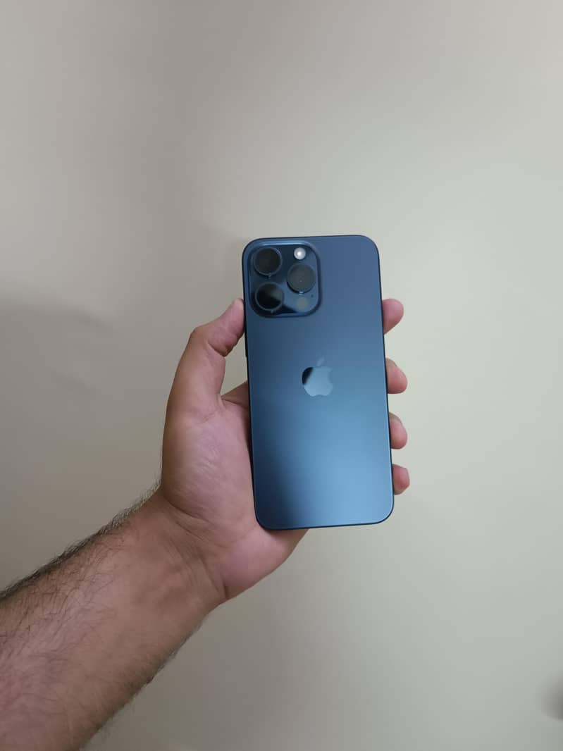 iPhone 15 Pro Max 2