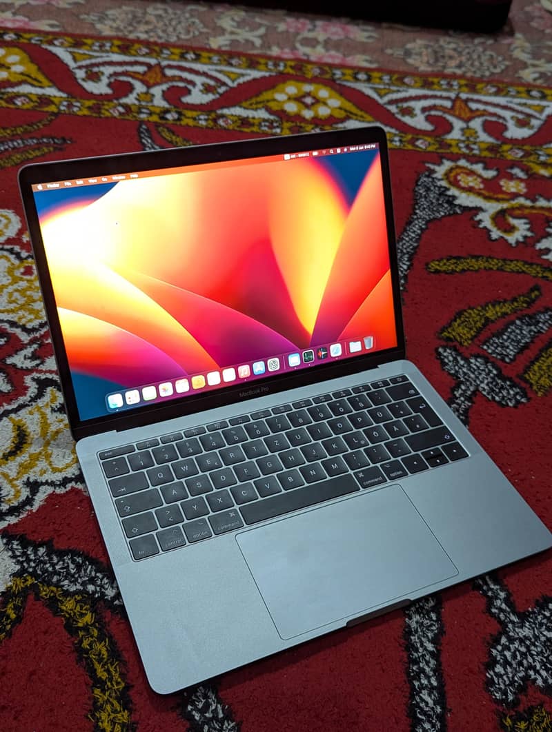MacBook Pro 1