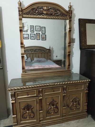 Bed & dressing in Good Condition