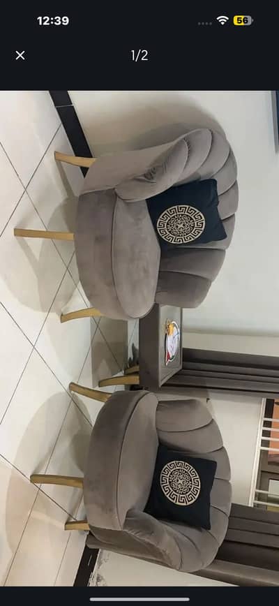 Excellent condition chairs with table