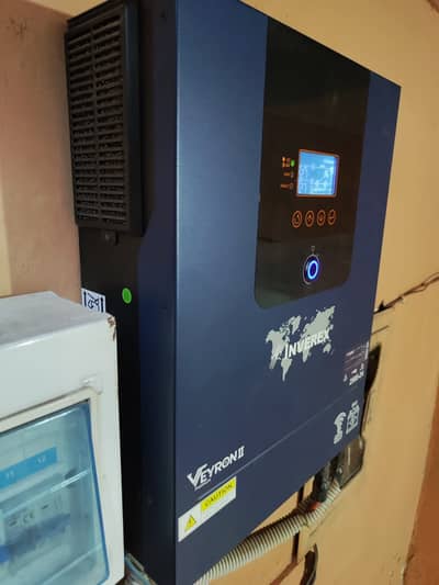 Inverex Veyron 2 "2500W-24V"
