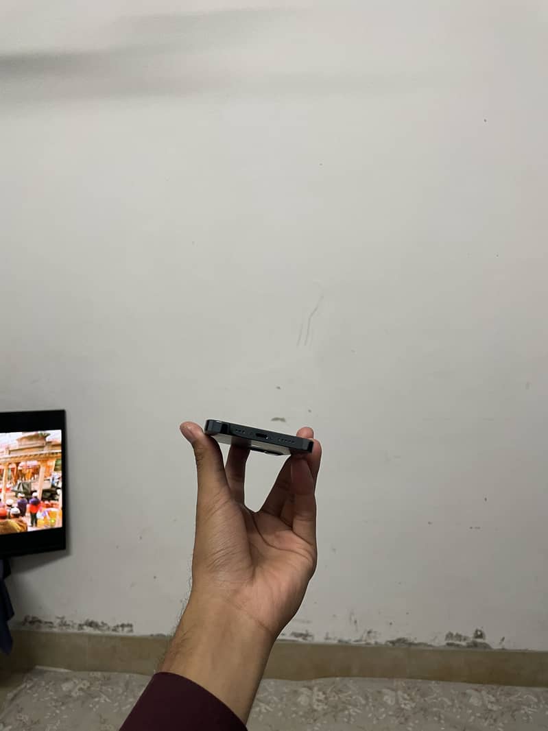 Apple iPhone 12 Pro 8
