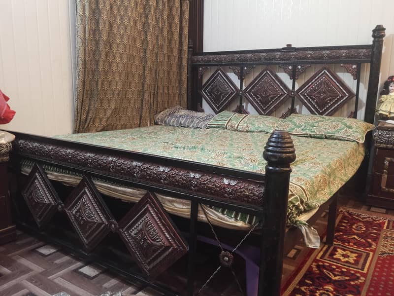 iron bed 2