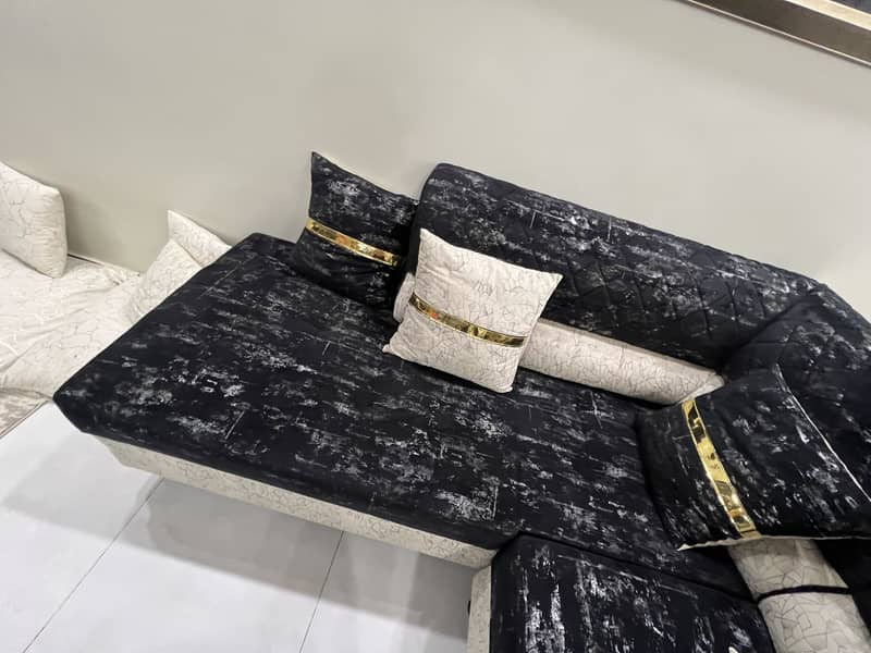 L shaped sofa with same matching table 1
