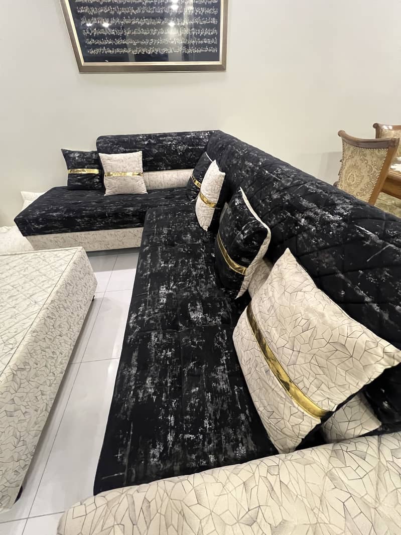 L shaped sofa with same matching table 3