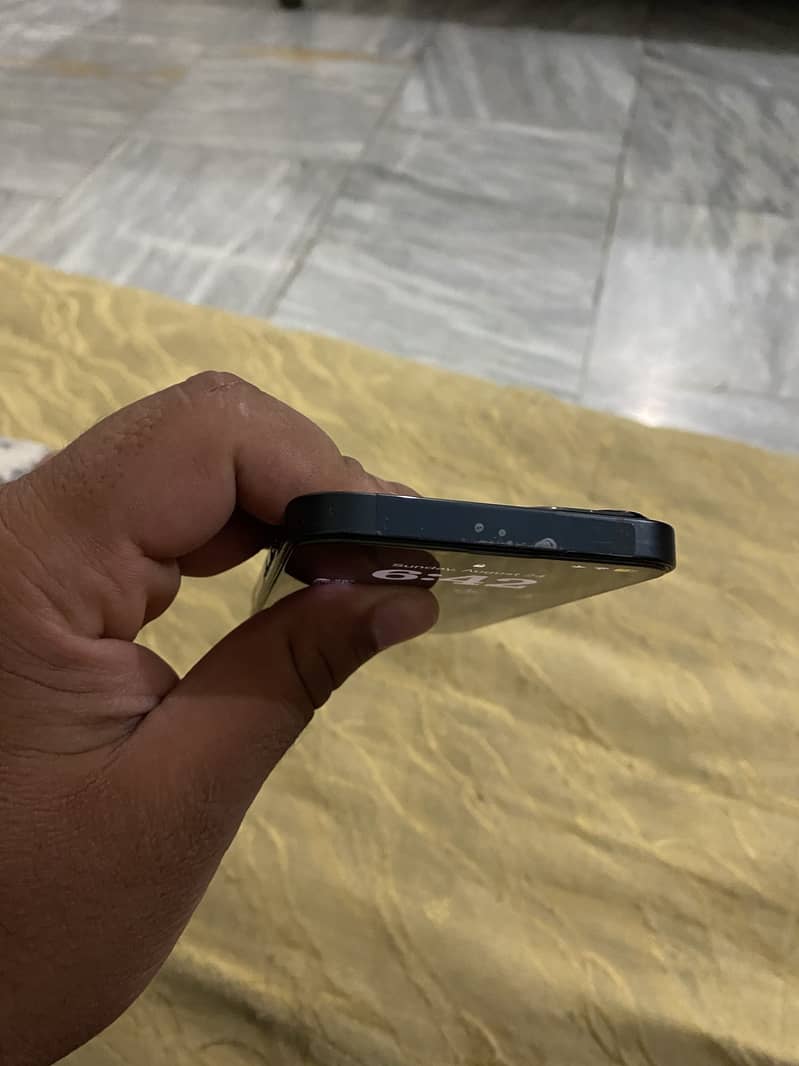Apple Iphone 13 1