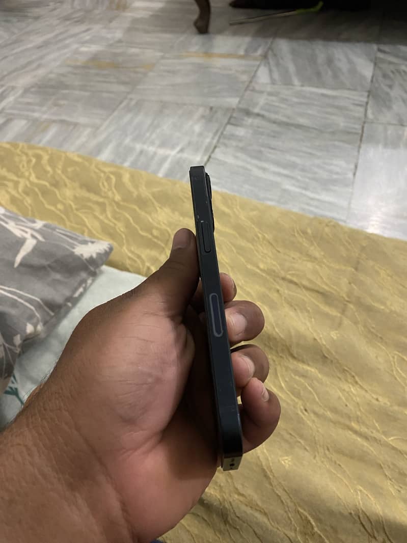 Apple Iphone 13 3