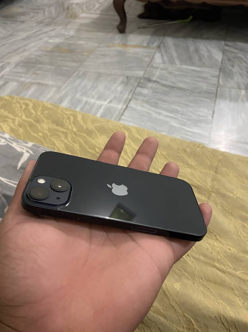 Apple Iphone 13 5