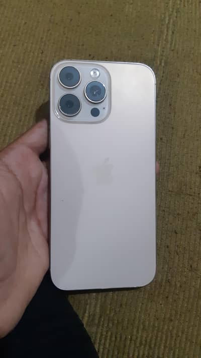 Apple iPhone 16 Pro Max