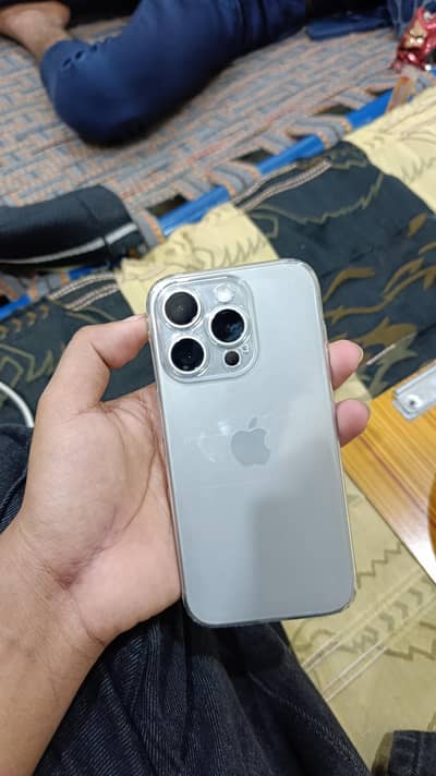 Apple iPhone 15 Pro