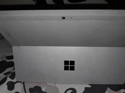 Microsoft surface 3 4/128