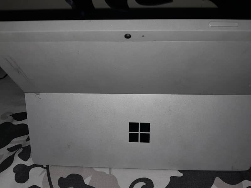 Microsoft surface 3 4/128 0