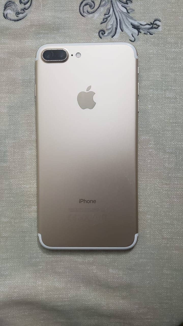 Apple iPhone 7 Plus 5