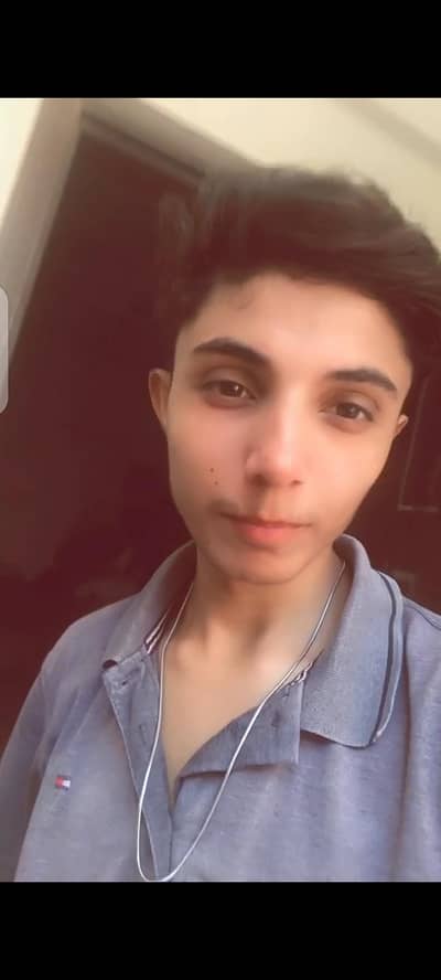 salam, mujhee job need ha age 17 ha education 12th paas