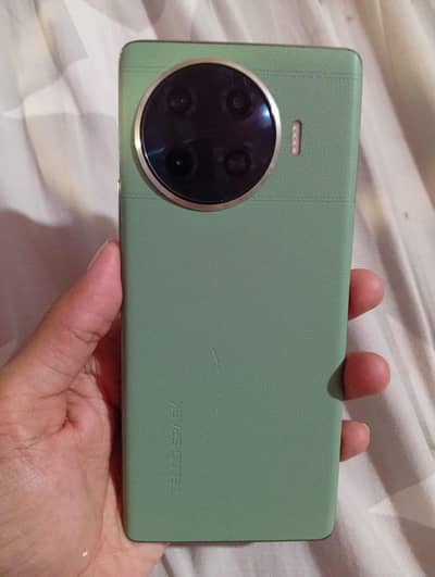 Tecno Spark 20 Pro Plus