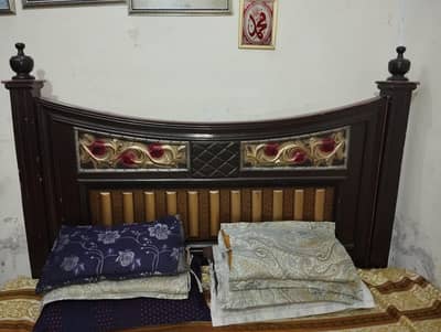 Double Bed Good Condition 0/3/0/2/6/1/9/2/7/6/8