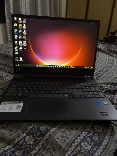 Hp victus i5 13 gen rtx 3050 24/1tb