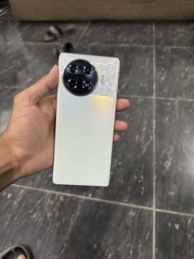 Spark 20 pro plus