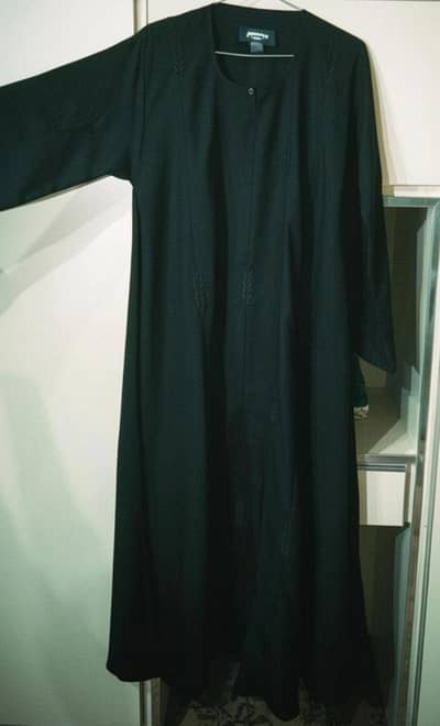 black abaya