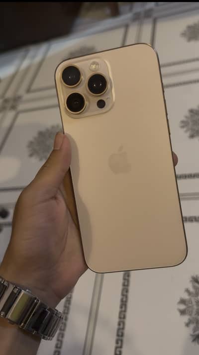 Apple iPhone 16 Pro Max