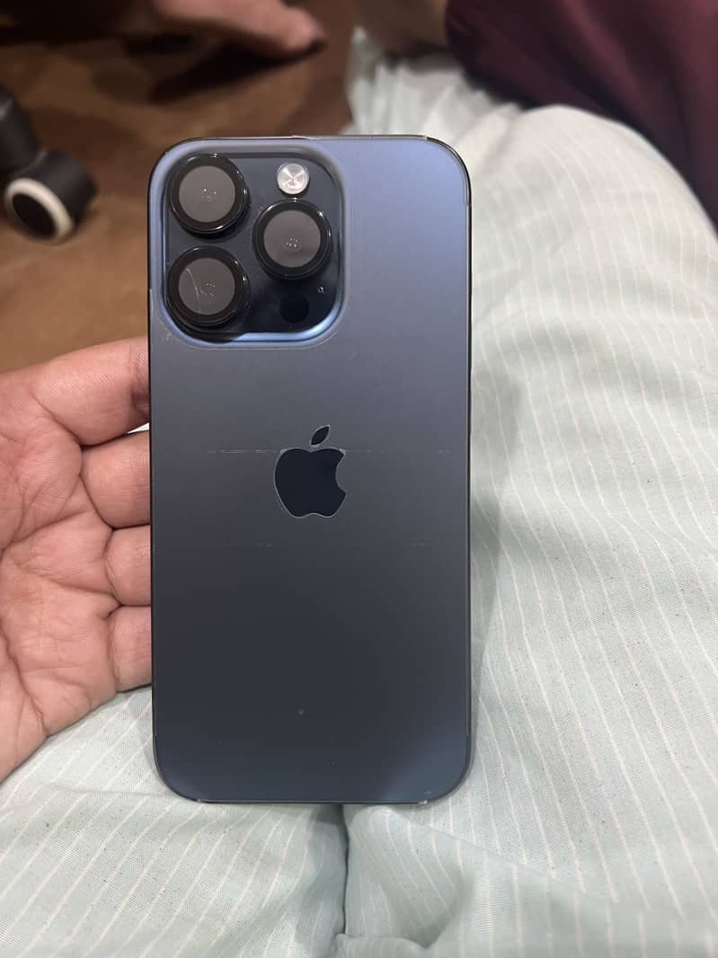 iPhone 15 pro 0