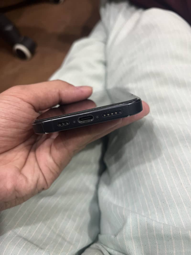 iPhone 15 pro 1