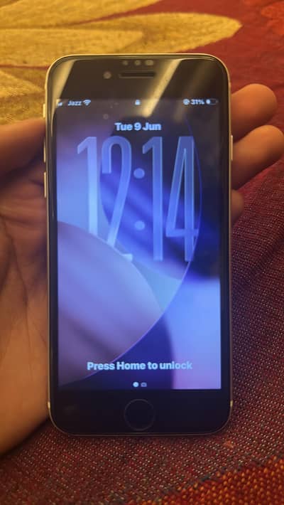 Apple iPhone SE 2020