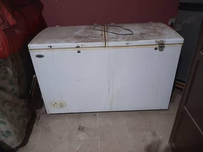 Dawlance jumbo size defride