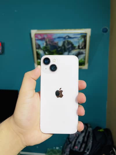 Apple iPhone 13