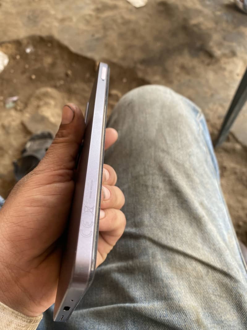 Realme C75x 8/128 1