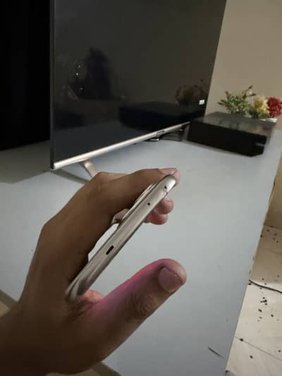 Tecno Spark 40 pro plus doted