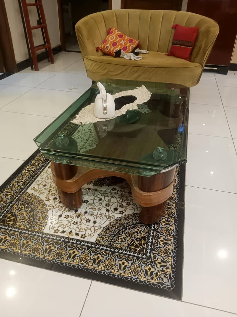 good condition table and sofas 1