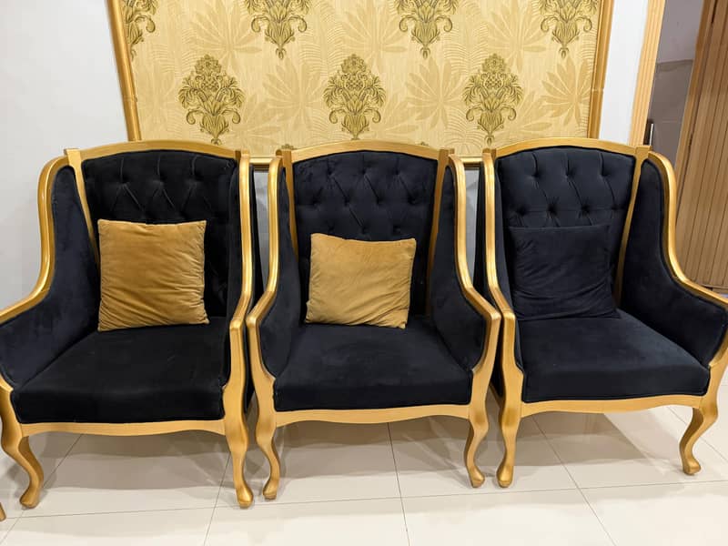 5 Sofas set solid wood Furniture 10/10 Condition 0