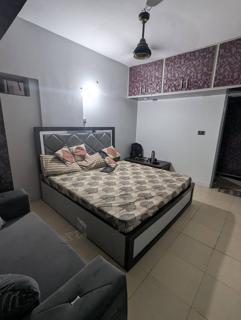 Bed King Size 0