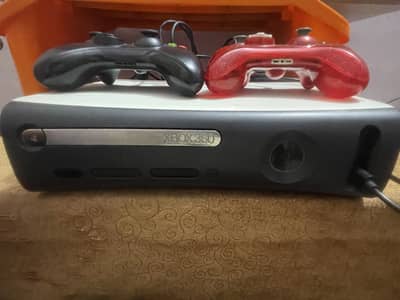 Xbox 360 jtag 250gb with 2 controller