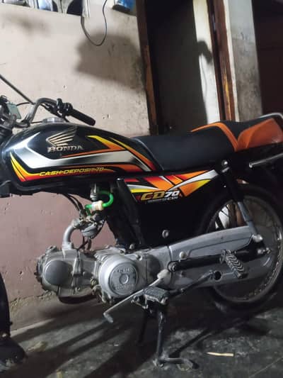 Honda CD 70 2022 model karachi number hai