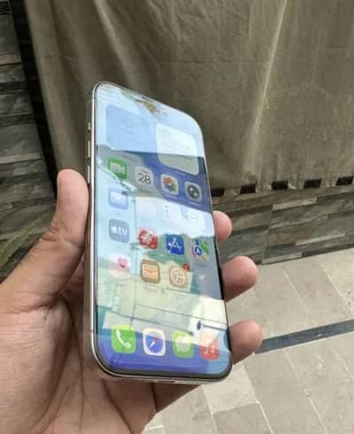 Apple iPhone 15 128GB – Excellent Condition –