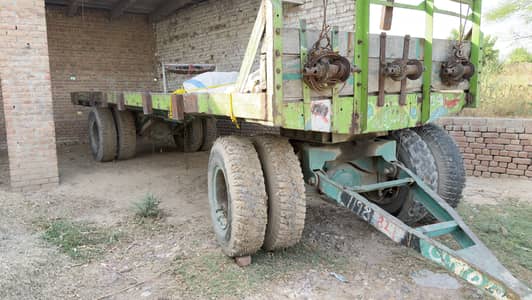 25 FooT Tralla - Naye Tyre - Naye  Phattay- 1000-1200 man wazan load